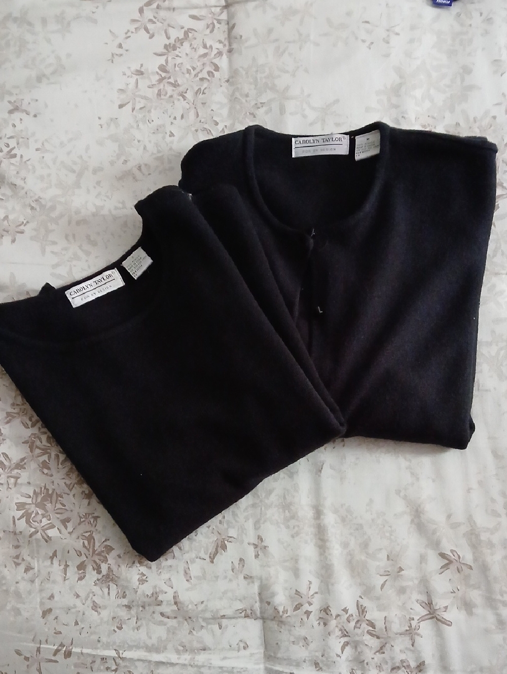 Carolyn Taylor 2 Piece Black Knit Crewneck Sweaters Size M